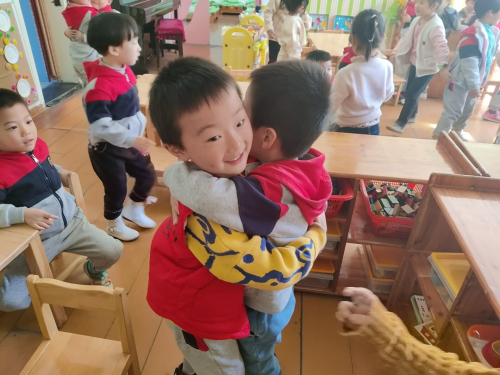 https://thsyyey.wxlxjy.com/contents/sitefiles2037/10188072/images/21122786.jpg